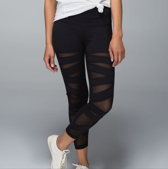 Lululemon High Times Crop Pant (High-Rise) Tech Mesh 26" Black 2 - Picture 1 of 5